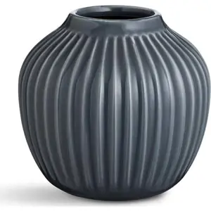 Produkt Antracitová kameninová váza Kähler Design Hammershoi, ⌀ 13,5 cm
