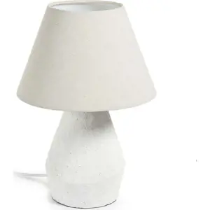 Bílá stolní lampa s textilním stínidlem (výška 43 cm) Noara – Kave Home