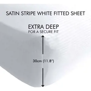 Produkt Bílé napínací prostěradlo 90x190 cm Satin Stripe - Catherine Lansfield