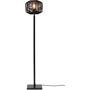 Produkt Černá stojací lampa s ratanovým stínidlem (výška 130 cm) Tanami – Good&Mojo