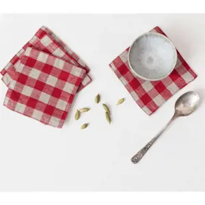 Produkt Červené látkové podtácky v sadě 4 ks Red Gingham – Linen Tales