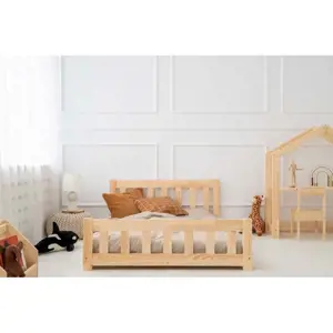 Produkt Dětská postel z borovicového dřeva v přírodní barvě 140x200 cm CPN – Adeko