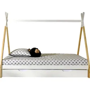 Produkt Domečková dětská postel z borovicového dřeva s úložným prostorem v bílo-přírodní barvě 90x200 cm TIPI – Vipack