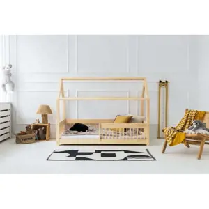 Produkt Domečková dětská postel z borovicového dřeva v přírodní barvě 140x200 cm Mila MBW – Adeko