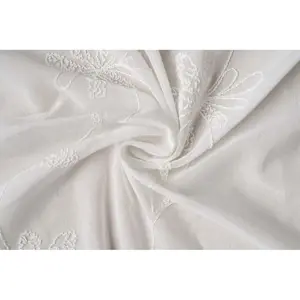 Produkt Krémová záclona 140x245 cm Hazel – Mendola Fabrics