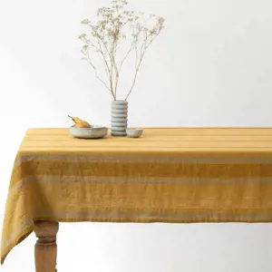 Produkt Lněný ubrus 200x200 cm Amber Bronze Stripes – Linen Tales