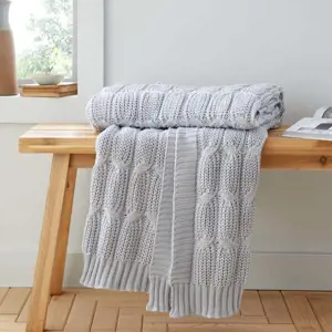 Šedá pletená deka 130x170 cm Chunky Marl Knit – Catherine Lansfield