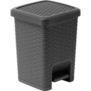 Šedý koupelnový pedálový koš Addis Rattan Pedal Bin Charcoal, 5 l