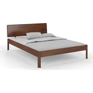 Produkt Tmavě hnědá dvoulůžková postel z borovicového dřeva 140x200 cm Ammer – Skandica