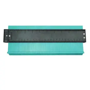 Produkt Zaparkorun Obrysová šablona s plastovými lamelami - 12 cm - zelená